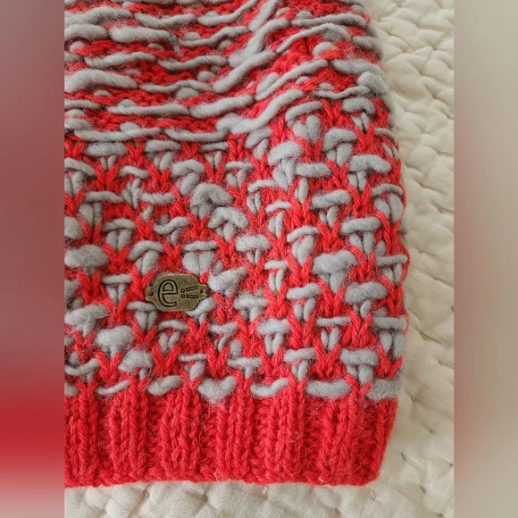 emiLime x UO Slub Knit Snood Scarf - Picture 4 of 9